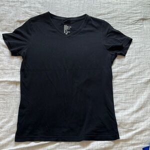 H&M Men’s Black V-Neck T-Shirt Size Small